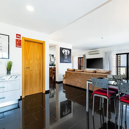 Rocha Tower 13d - Skyline Ocean View Apartment
